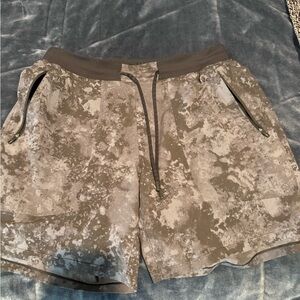 Men’s lululemon shorts